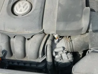 ✅ 2011 Volkswagen Jetta SE • VIN: 3VWDZ7AJ4BM302749 • Lot: 43187484. Wystawiony na IAAI z przebiegiem 199 629 mil. Bezpłatny archiwum sprzedaży aukcyjnych z USA i szczegółowy raport historii pojazdu na DreamBid. Zdjęcie 19.