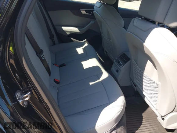 ✅ 2023 Audi A4 S line Premium Plus • VIN: WAUEAAF49PA001586 • Lot: 41772434. Wystawiony na IAAI z przebiegiem 30 388 mil. Bezpłatny archiwum sprzedaży aukcyjnych z USA i szczegółowy raport historii pojazdu na DreamBid. Zdjęcie 8.