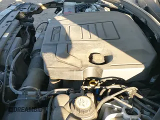 ✅ 2019 Land Rover Range Rover Velar S • VIN: SALYB2EX7KA783564 • Лот: 43516401. Опубликован ранее на IAAI с пробегом 48 269 миль. Бесплатный доступ к архиву аукционных продаж из США и подробный отчёт об истории автомобиля на DreamBid. Изображение 19.