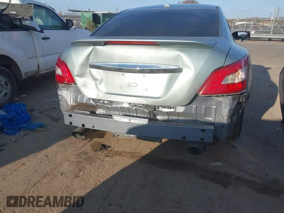 ✅ 2011 Nissan Maxima SV • VIN: 1N4AA5AP6BC864665 • Lot: 44104890. Wystawiony na IAAI z przebiegiem 138 534 mil. Bezpłatny archiwum sprzedaży aukcyjnych z USA i szczegółowy raport historii pojazdu na DreamBid. Zdjęcie 6.