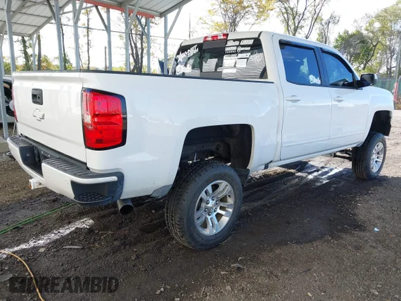 ✅ 2017 Chevrolet Silverado 1500 LT • VIN: 3GCUKREC9HG309038 • Lot: 43511015. Wystawiony na IAAI z przebiegiem 55 170 mil. Bezpłatny archiwum sprzedaży aukcyjnych z USA i szczegółowy raport historii pojazdu na DreamBid. Zdjęcie 4.