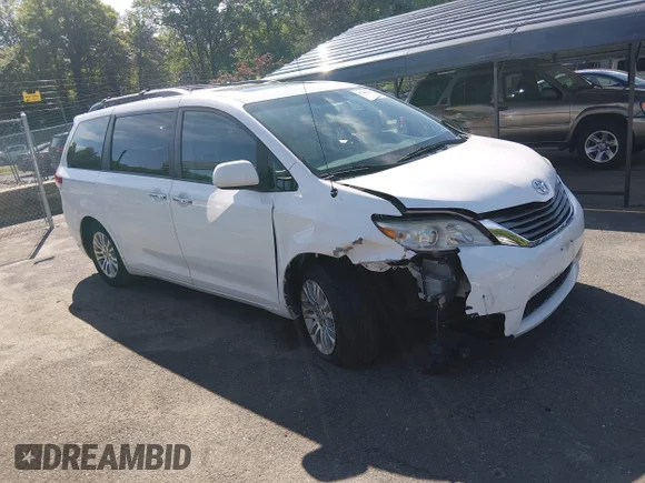 ✅ 2013 Toyota Sienna Limited • VIN: 5TDYK3DC2DS303965 • Lot: 45207067. Listed on IAAI with 183,594 mi. Free auction sales archive from the USA and detailed vehicle history report at DreamBid. Image 1.