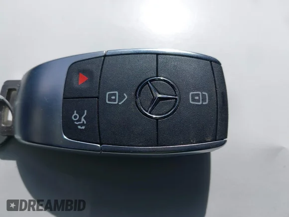 ✅ 2022 Mercedes-Benz GLB 250 • VIN: W1N4M4HB2NW254213 • Lot: 44335840. Wystawiony na IAAI z przebiegiem 52 300 mil. Bezpłatny archiwum sprzedaży aukcyjnych z USA i szczegółowy raport historii pojazdu na DreamBid. Zdjęcie 11.