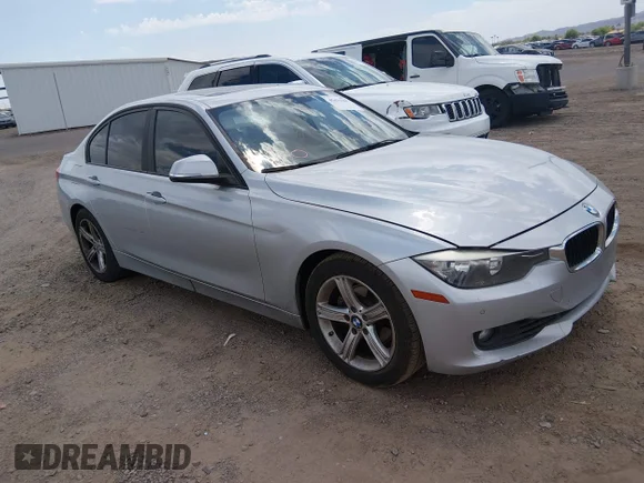 ✅ 2014 BMW 3 Series 328i • VIN: WBA3C1C5XEK113514 • Lot: 45475207. Wystawiony na IAAI z przebiegiem 117 128 mil. Bezpłatny archiwum sprzedaży aukcyjnych z USA i szczegółowy raport historii pojazdu na DreamBid. Zdjęcie 1.