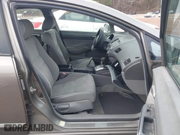 ✅ 2007 Honda Civic LX • VIN: 1HGFA16507L056899 • Lot: 44229388. Wystawiony na IAAI z przebiegiem 249 043 mil. Bezpłatny archiwum sprzedaży aukcyjnych z USA i szczegółowy raport historii pojazdu na DreamBid. Zdjęcie 5.