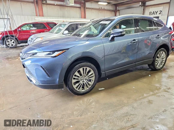 ✅ 2021 Toyota Venza XLE • VIN: JTEAAAAH1MJ075328 • Lot: 56081016. Listed on Copart with 86,954 mi. Free auction sales archive from the USA and detailed vehicle history report at DreamBid. Image 1.