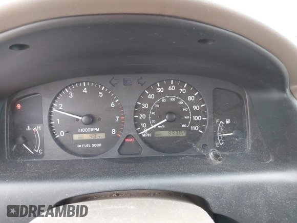 ✅ 2000 Chevrolet Prizm • VIN: 1Y1SK5286YZ433845 • Lot: 44094249. Wystawiony na IAAI z przebiegiem 99 302 mil. Bezpłatny archiwum sprzedaży aukcyjnych z USA i szczegółowy raport historii pojazdu na DreamBid. Zdjęcie 7.