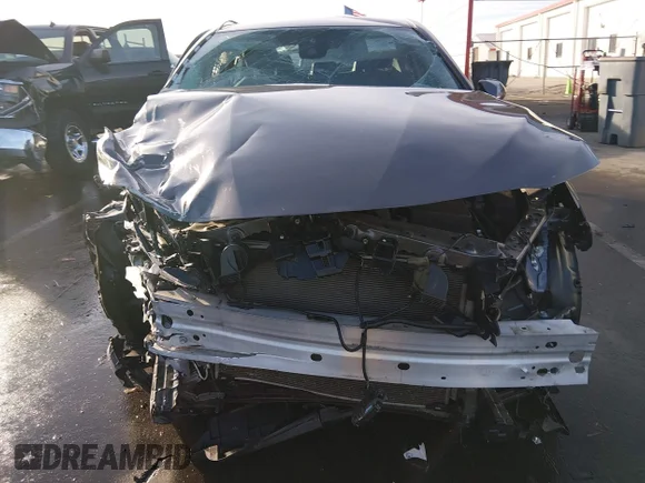 ✅ 2024 Toyota Camry SE • VIN: 4T1T11AK9RU871450 • Lot: 44210581. Wystawiony na IAAI z przebiegiem 47 476 mil. Bezpłatny archiwum sprzedaży aukcyjnych z USA i szczegółowy raport historii pojazdu na DreamBid. Zdjęcie 6.