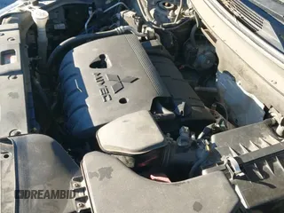 2018 Mitsubishi Outlander SE with VIN JA4AD3A30JZ060225, listed as a IAAI auction lot 43495083 with 232,607 mi miles and . Bid and sale history available at DreamBid. Image 19.