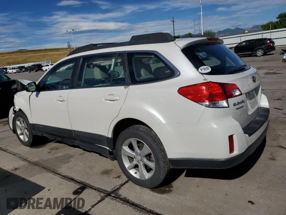 ✅ 2014 Subaru Outback 2.5i • VIN: 4S4BRCAC9E3237614 • Лот: 68860594. Опубліковано раніше на Copart з пробігом 156 325 миль. Безкоштовний доступ до архіву аукціонних продажів зі США та докладний звіт про історію автомобіля на DreamBid. Зображення 2.