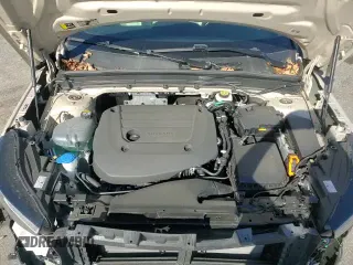 ✅ 2025 Volvo XC40 Plus Bright Theme • VIN: YV4L12UEXS2458421 • Lot: 87194835. Listed on Copart with 9,006 mi. Free auction sales archive from the USA and detailed vehicle history report at DreamBid. Image 16.