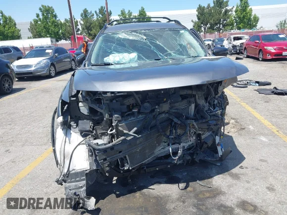 ✅ 2018 Nissan Rogue SV • VIN: 5N1AT2MT6JC832109 • Lot: 45466892. Wystawiony na IAAI z przebiegiem Nie podano. Bezpłatny archiwum sprzedaży aukcyjnych z USA i szczegółowy raport historii pojazdu na DreamBid. Zdjęcie 6.