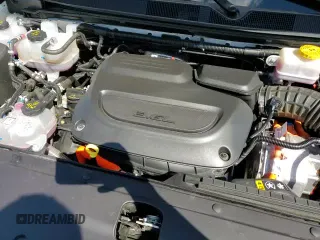 ✅ 2024 Chrysler Pacifica Hybrid Select • VIN: 2C4RC1S79RR158421 • Lot: 70437885. Wystawiony na Copart z przebiegiem 37 117 mil. Bezpłatny archiwum sprzedaży aukcyjnych z USA i szczegółowy raport historii pojazdu na DreamBid. Zdjęcie 14.