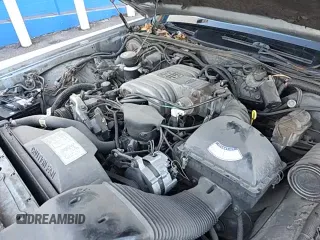 ✅ 1987 Lincoln Town Car • VIN: 1LNBM81F0HY617227 • Lot: 91716875. Listed on Copart with 50,427 mi. Free auction sales archive from the USA and detailed vehicle history report at DreamBid. Image 11.