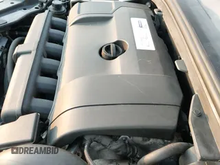 ✅ 2010 Volvo XC60 3.2L • VIN: YV4960DZ7A2052212 • Lot: 42879528. Listed on IAAI with 101,106 mi. Free auction sales archive from the USA and detailed vehicle history report at DreamBid. Image 18.