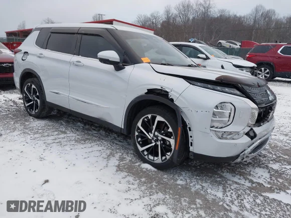 ✅ 2022 Mitsubishi Outlander SE • VIN: JA4J4UA84NZ033083 • Lot: 44029927. Wystawiony na IAAI z przebiegiem 71 436 mil. Bezpłatny archiwum sprzedaży aukcyjnych z USA i szczegółowy raport historii pojazdu na DreamBid. Zdjęcie 1.
