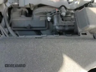 ✅ 2020 Toyota RAV4 XLE • VIN: 2T3W1RFVXLC055202 • Lot: 85897145. Wystawiony na Copart z przebiegiem 71 228 mil. Bezpłatny archiwum sprzedaży aukcyjnych z USA i szczegółowy raport historii pojazdu na DreamBid. Zdjęcie 17.