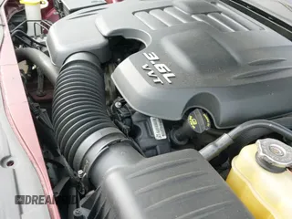 ✅ 2019 Chrysler 300 S • VIN: 2C3CCAGG4KH632144 • Lot: 41459763. Listed on IAAI with 97,846 mi. Free auction sales archive from the USA and detailed vehicle history report at DreamBid. Image 19.