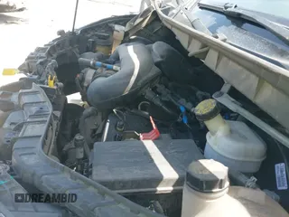 ✅ 2017 Ford Transit • VIN: 1FTYE1YMXHKA11900 • Lot: 42481313. Wystawiony na IAAI z przebiegiem 197 231 mil. Bezpłatny archiwum sprzedaży aukcyjnych z USA i szczegółowy raport historii pojazdu na DreamBid. Zdjęcie 19.