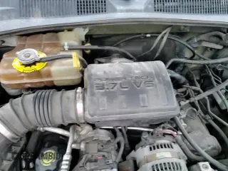 ✅ 2002 Jeep Liberty Renegade • VIN: 1J4GL38K42W358757 • Lot: 41538655. Listed on Copart with 191,200 mi. Free auction sales archive from the USA and detailed vehicle history report at DreamBid. Image 15.