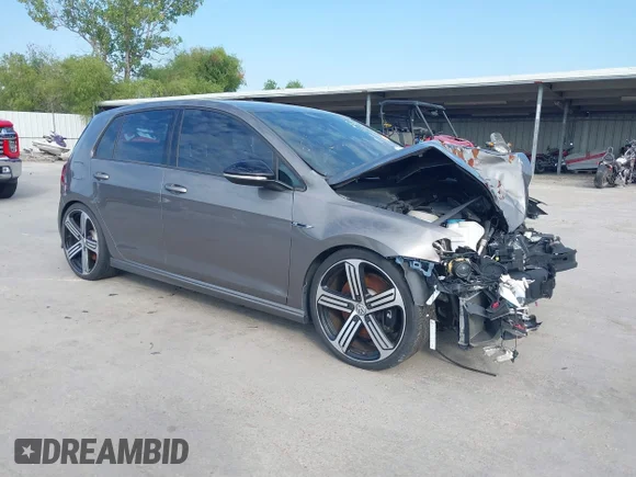 ✅ 2016 Volkswagen Golf R • VIN: WVWUF7AU3GW102183 • Lot: 40187683. Wystawiony na IAAI z przebiegiem 74 165 mil. Bezpłatny archiwum sprzedaży aukcyjnych z USA i szczegółowy raport historii pojazdu na DreamBid. Zdjęcie 1.