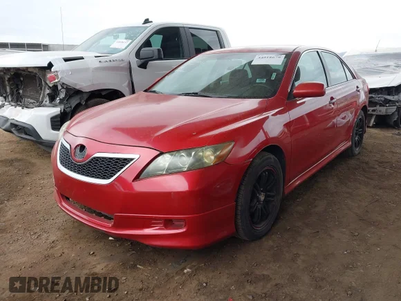 ✅ 2008 Toyota Camry • VIN: 4T1BE46K28U255601 • Lot: 44018679. Wystawiony na IAAI z przebiegiem 198 270 mil. Bezpłatny archiwum sprzedaży aukcyjnych z USA i szczegółowy raport historii pojazdu na DreamBid. Zdjęcie 2.