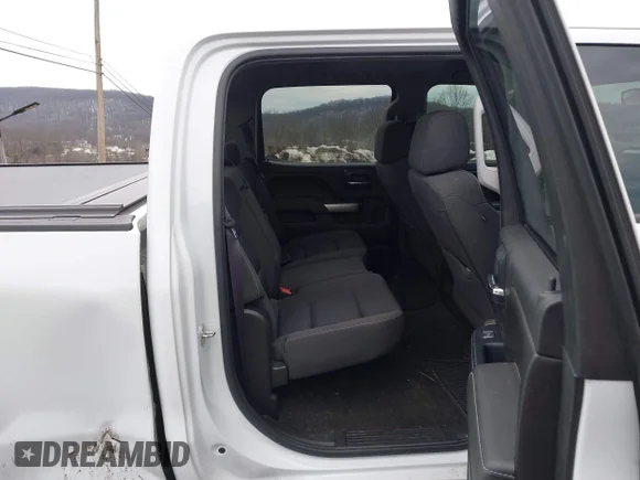✅ 2017 Chevrolet Silverado 1500 LT • VIN: 1GCUKREC0HF122076 • Lot: 44494170. Wystawiony na IAAI z przebiegiem 88 097 mil. Bezpłatny archiwum sprzedaży aukcyjnych z USA i szczegółowy raport historii pojazdu na DreamBid. Zdjęcie 8.
