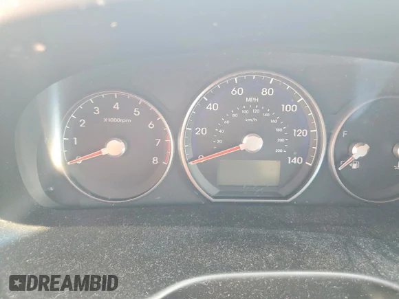 ✅ 2011 Hyundai Santa Fe SE • VIN: 5XYZHDAGXBG004802 • Lot: 78627665. Wystawiony na Copart z przebiegiem Nie podano. Bezpłatny archiwum sprzedaży aukcyjnych z USA i szczegółowy raport historii pojazdu na DreamBid. Zdjęcie 9.