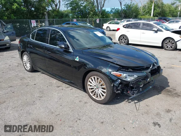 ✅ 2021 Alfa Romeo Giulia • VIN: ZARFAMAN2M7644577 • Lot: 45414790. Listed on IAAI with 36,992 mi. Free auction sales archive from the USA and detailed vehicle history report at DreamBid. Image 1.