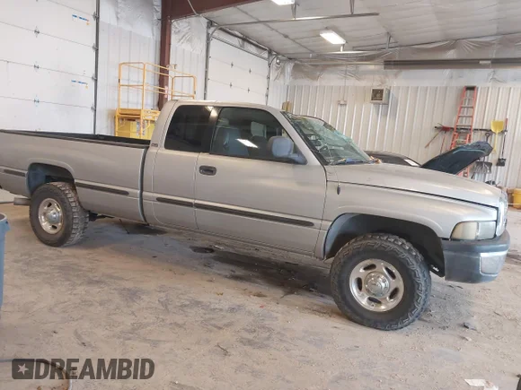 ✅ 2002 Dodge 2500 • VIN: 3B7KC23692M204727 • Лот: 42656564. Опубликован ранее на IAAI с пробегом 250 608 миль. Бесплатный доступ к архиву аукционных продаж из США и подробный отчёт об истории автомобиля на DreamBid. Изображение 1.