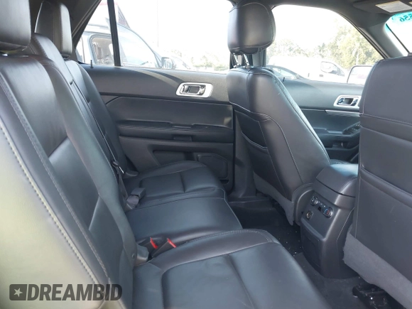 ✅ 2013 Ford Explorer XLT • VIN: 1FM5K7D87DGB46302 • Lot: 44074556. Wystawiony na IAAI z przebiegiem 157 983 mil. Bezpłatny archiwum sprzedaży aukcyjnych z USA i szczegółowy raport historii pojazdu na DreamBid. Zdjęcie 8.