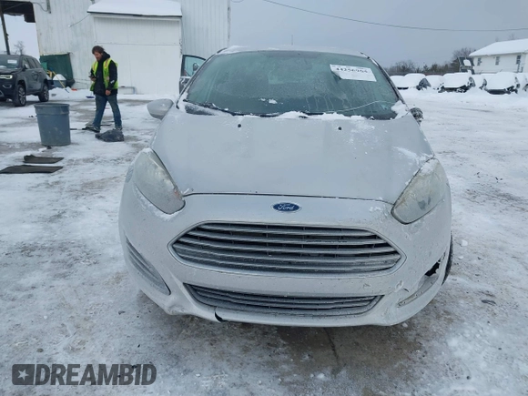 ✅ 2014 Ford Fiesta S • VIN: 3FADP4AJXEM211602 • Lot: 44256964. Wystawiony na IAAI z przebiegiem 114 235 mil. Bezpłatny archiwum sprzedaży aukcyjnych z USA i szczegółowy raport historii pojazdu na DreamBid. Zdjęcie 6.