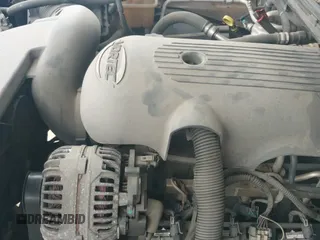 ✅ 2005 Chevrolet Suburban LT • VIN: 1GNFK16Z45J157703 • Lot: 41840882. Wystawiony na IAAI z przebiegiem 337 113 mil. Bezpłatny archiwum sprzedaży aukcyjnych z USA i szczegółowy raport historii pojazdu na DreamBid. Zdjęcie 17.