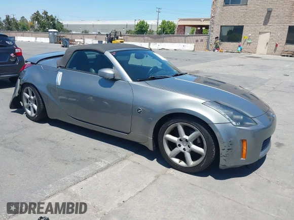 ✅ 2005 Nissan 350Z Touring • VIN: JN1AZ36A25M759716 • Lot: 42714781. Wystawiony na IAAI z przebiegiem 182 802 mil. Bezpłatny archiwum sprzedaży aukcyjnych z USA i szczegółowy raport historii pojazdu na DreamBid. Zdjęcie 1.