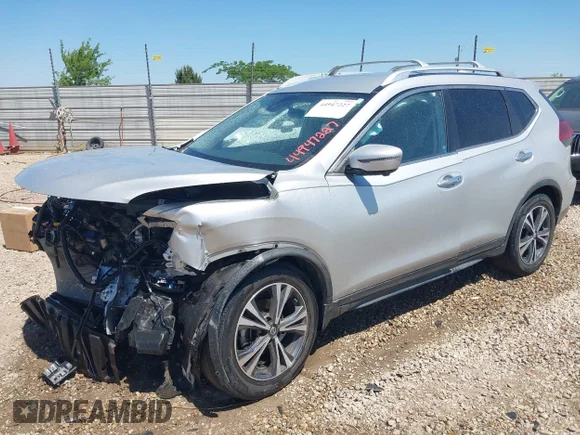 ✅ 2019 Nissan Rogue S • VIN: JN8AT2MT5KW262998 • Lot: 44947227. Wystawiony na IAAI z przebiegiem 57 617 mil. Bezpłatny archiwum sprzedaży aukcyjnych z USA i szczegółowy raport historii pojazdu na DreamBid. Zdjęcie 2.