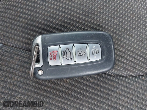✅ 2012 Hyundai Veloster w/Gray Int • VIN: KMHTC6AD5CU041399 • Lot: 45089455. Listed on IAAI with 132,670 mi. Free auction sales archive from the USA and detailed vehicle history report at DreamBid. Image 11.