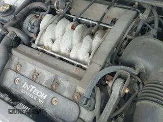 ✅ 1998 Lincoln Continental • VIN: 1LNFM97V6WY671313 • Lot: 42304977. Wystawiony na IAAI z przebiegiem 204 876 mil. Bezpłatny archiwum sprzedaży aukcyjnych z USA i szczegółowy raport historii pojazdu na DreamBid. Zdjęcie 12.