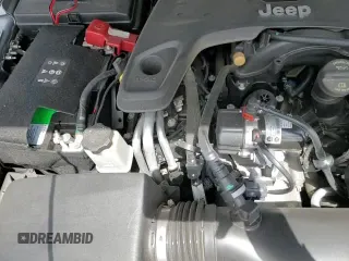 ✅ 2021 Jeep Wrangler Unlimited Sahara Altitude • VIN: 1C4HJXEG0MW746160 • Лот: 62329075. Опубликован ранее на Copart с пробегом 25 349 миль. Бесплатный доступ к архиву аукционных продаж из США и подробный отчёт об истории автомобиля на DreamBid. Изображение 13.