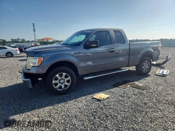 ✅ 2013 Ford F-150 XL • VIN: 1FTFX1EF4DFE02017 • Lot: 58887476. Wystawiony na Copart z przebiegiem 132 957 mil. Bezpłatny archiwum sprzedaży aukcyjnych z USA i szczegółowy raport historii pojazdu na DreamBid. Zdjęcie 1.