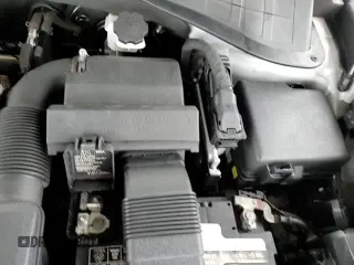 ✅ 2018 Kia Sorento LX • VIN: 5XYPG4A30JG353277 • Lot: 92099345. Listed on Copart with 123,087 mi. Free auction sales archive from the USA and detailed vehicle history report at DreamBid. Image 13.