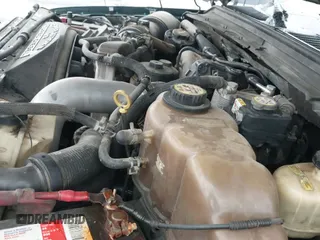 ✅ 2008 Ford F-250 XL • VIN: 1FTSW20R18EB93419 • Lot: 41568384. Wystawiony na IAAI z przebiegiem 185 116 mil. Bezpłatny archiwum sprzedaży aukcyjnych z USA i szczegółowy raport historii pojazdu na DreamBid. Zdjęcie 19.