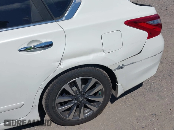 ✅ 2017 Nissan Altima S • VIN: 1N4AL3AP2HC154279 • Lot: 43161382. Wystawiony na IAAI z przebiegiem 142 845 mil. Bezpłatny archiwum sprzedaży aukcyjnych z USA i szczegółowy raport historii pojazdu na DreamBid. Zdjęcie 6.