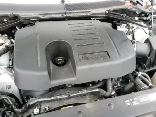 ✅ 2024 Land Rover Defender S • VIN: SALEJFFUXR2246631 • Lot: 44468045. Wystawiony na Copart z przebiegiem 25 295 mil. Bezpłatny archiwum sprzedaży aukcyjnych z USA i szczegółowy raport historii pojazdu na DreamBid. Zdjęcie 15.