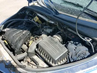 ✅ 2006 Chrysler PT Cruiser Limited • VIN: 3A8FY68816T228528 • Lot: 41507938. Wystawiony na IAAI z przebiegiem 163 516 mil. Bezpłatny archiwum sprzedaży aukcyjnych z USA i szczegółowy raport historii pojazdu na DreamBid. Zdjęcie 13.