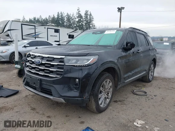 ✅ 2025 Ford Explorer Active • VIN: 1FMUK8DH3SGB79716 • Lot: 44196203. Wystawiony na IAAI z przebiegiem 15 315 mil. Bezpłatny archiwum sprzedaży aukcyjnych z USA i szczegółowy raport historii pojazdu na DreamBid. Zdjęcie 2.