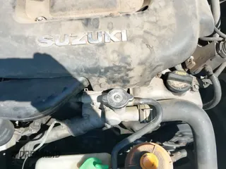 ✅ 2006 Suzuki Grand Vitara Premium • VIN: JS3TE943864103189 • Lot: 43005892. Wystawiony na IAAI z przebiegiem 190 446 mil. Bezpłatny archiwum sprzedaży aukcyjnych z USA i szczegółowy raport historii pojazdu na DreamBid. Zdjęcie 13.