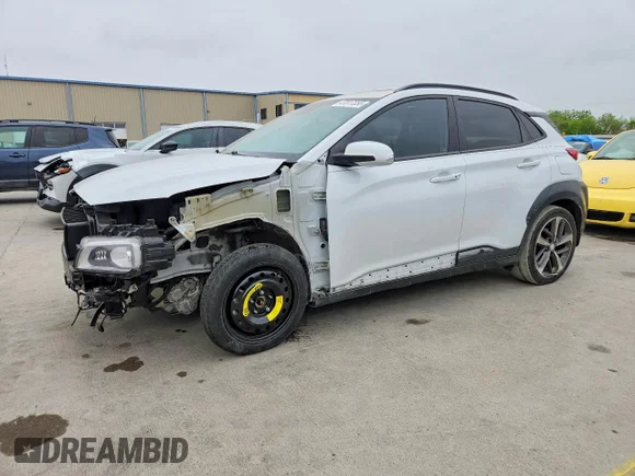 ✅ 2020 Hyundai Kona Ultimate • VIN: KM8K53A59LU568889 • Лот: 47817356. Опубликован ранее на Copart с пробегом 54 072 миль. Бесплатный доступ к архиву аукционных продаж из США и подробный отчёт об истории автомобиля на DreamBid. Изображение 1.