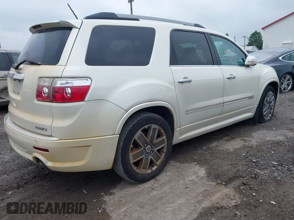 ✅ 2011 GMC Acadia Denali • VIN: 1GKKVTED2BJ278049 • Lot: 45047770. Wystawiony na IAAI z przebiegiem 203 017 mil. Bezpłatny archiwum sprzedaży aukcyjnych z USA i szczegółowy raport historii pojazdu na DreamBid. Zdjęcie 4.