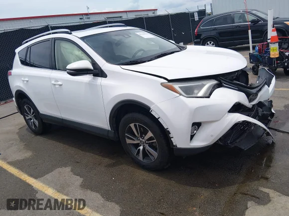 ✅ 2018 Toyota RAV4 XLE • VIN: JTMWFREV5JJ202295 • Lot: 45318529. Wystawiony na IAAI z przebiegiem 223 897 mil. Bezpłatny archiwum sprzedaży aukcyjnych z USA i szczegółowy raport historii pojazdu na DreamBid. Zdjęcie 1.