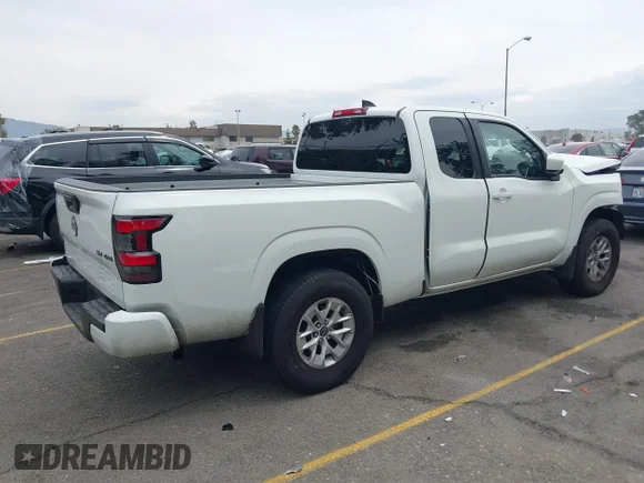 ✅ 2024 Nissan Frontier S • VIN: 1N6ED1CM4RN654284 • Lot: 43085762. Wystawiony na IAAI z przebiegiem 7 903 mil. Bezpłatny archiwum sprzedaży aukcyjnych z USA i szczegółowy raport historii pojazdu na DreamBid. Zdjęcie 4.